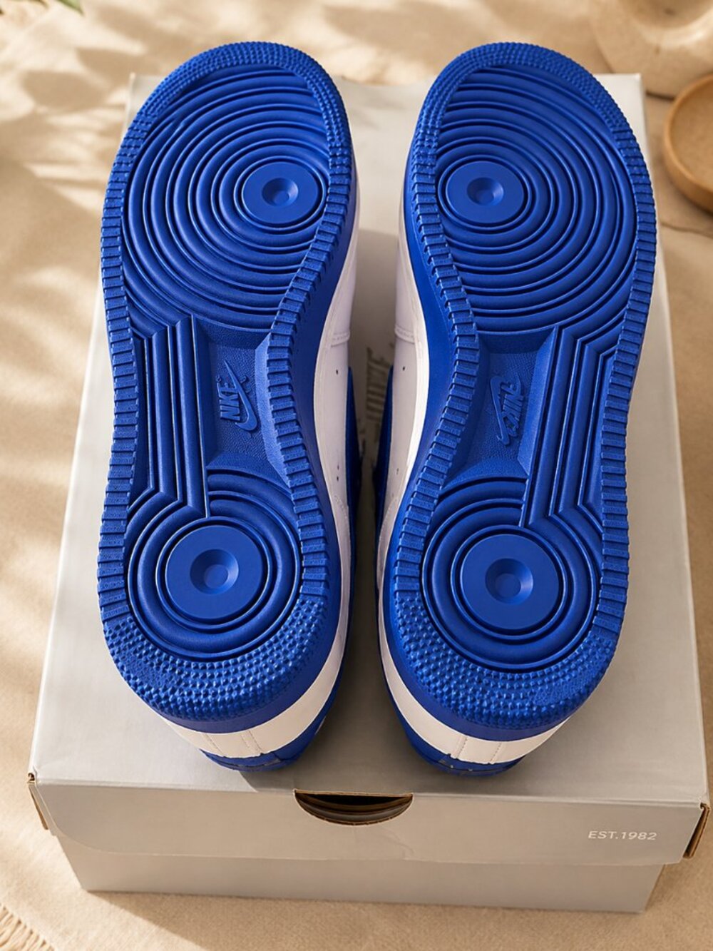 Nike Air Force 1 '07 White Game Royal FJ4146-126 Men's Size 13 w/ OG Box - Picture 3 of 9